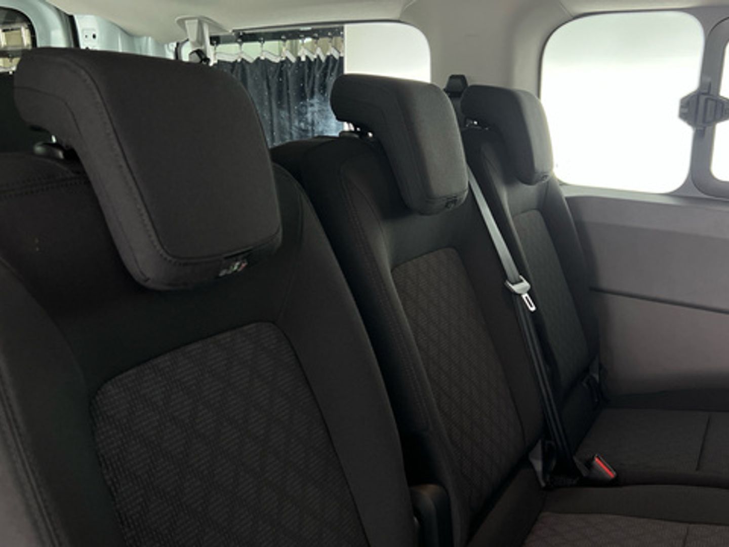 Volkswagen Transporter Kombi Batalla Corta 2.0 TDI 81 kW (110 CV) Blanco Industrial
