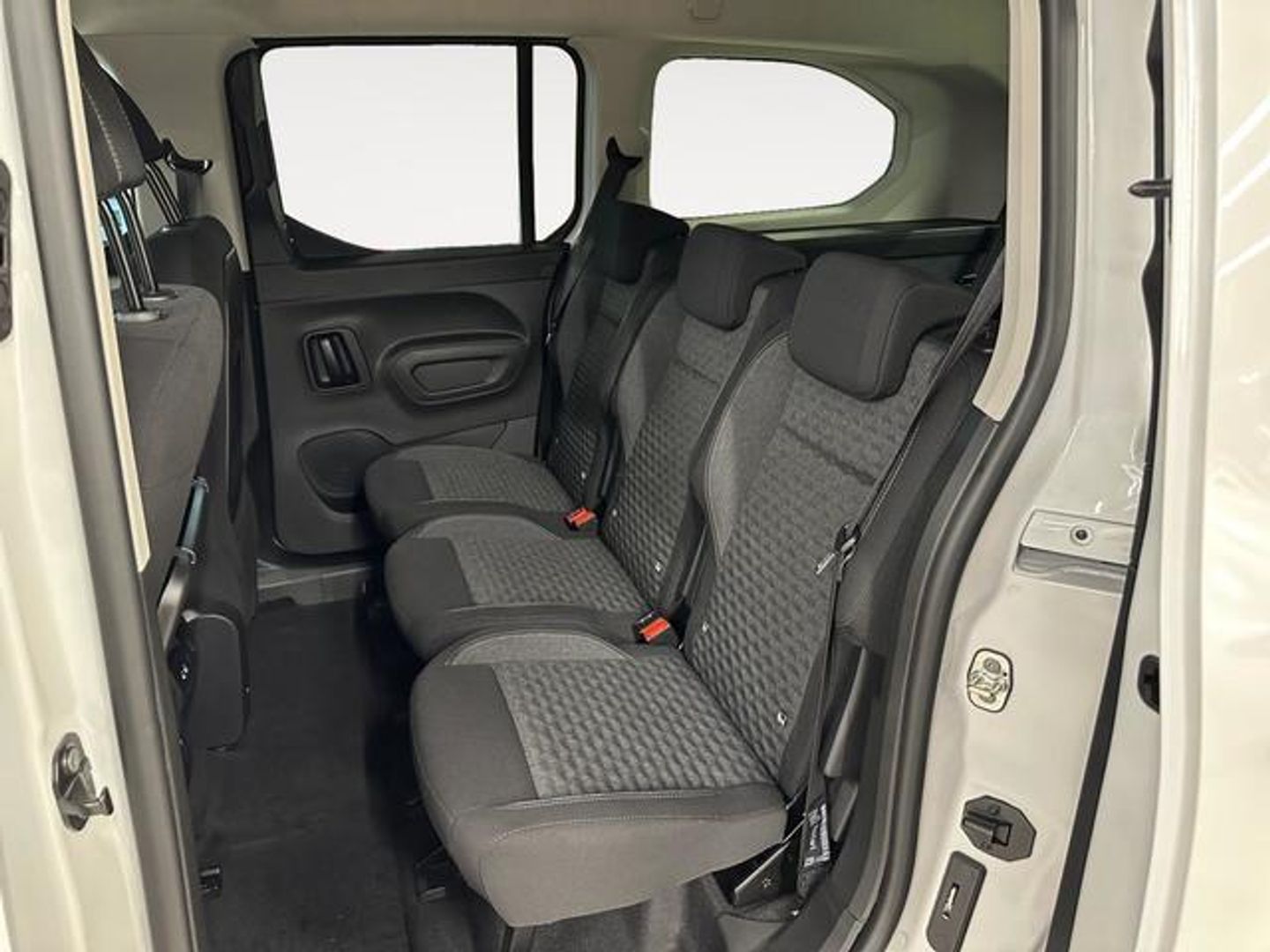 Peugeot Rifter BlueHDi 130 S&S Allure Long EAT8 96 kW (130 CV)