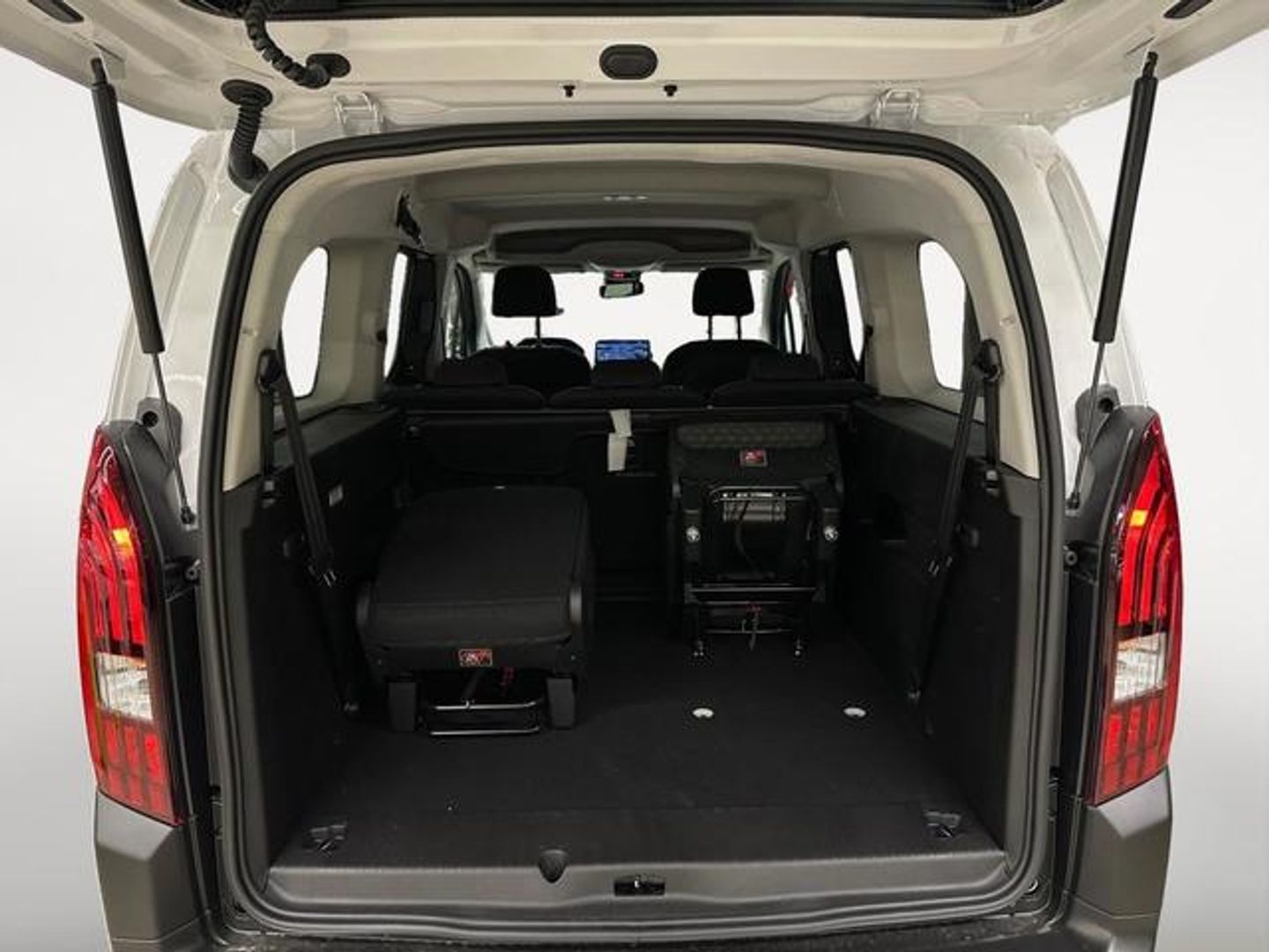 Peugeot Rifter BlueHDi 130 S&S Allure Long EAT8 96 kW (130 CV)