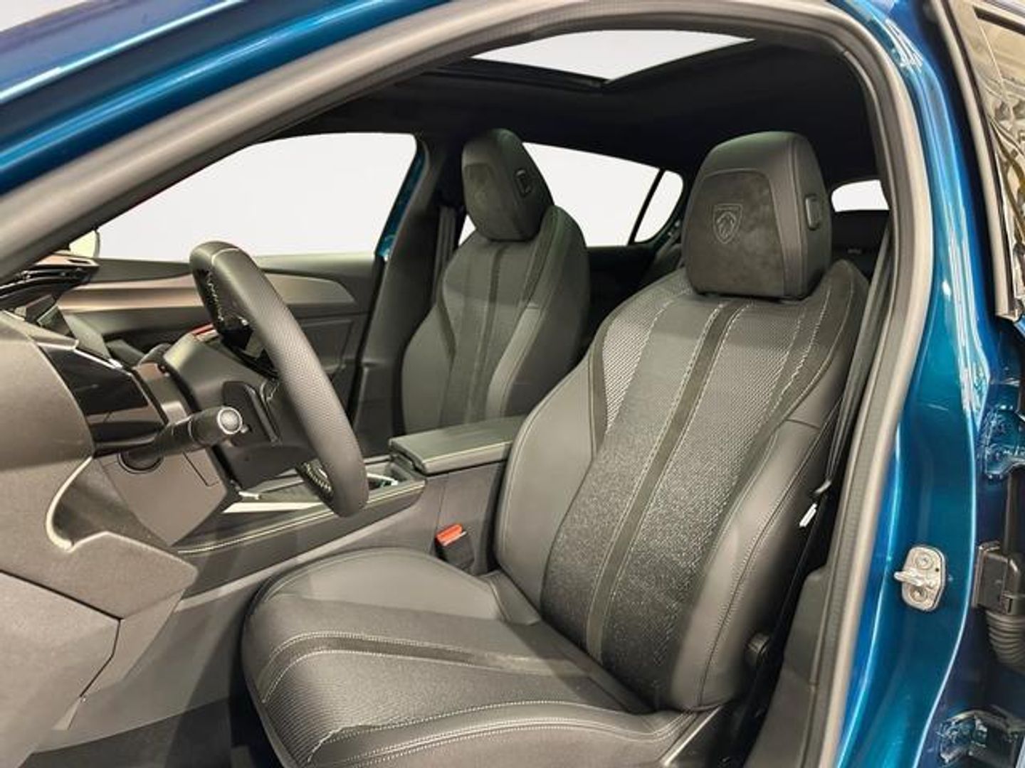 Peugeot 308 GT MHEV Hybrid e-DCS6 107 kW (145 CV)