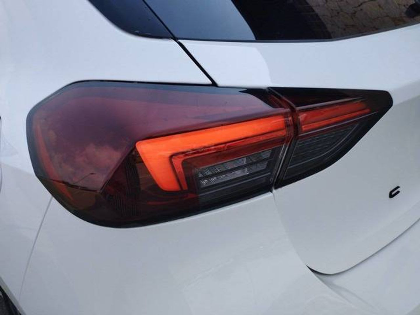 Opel Corsa 1.2T XHT GS 74 kW (100 CV)