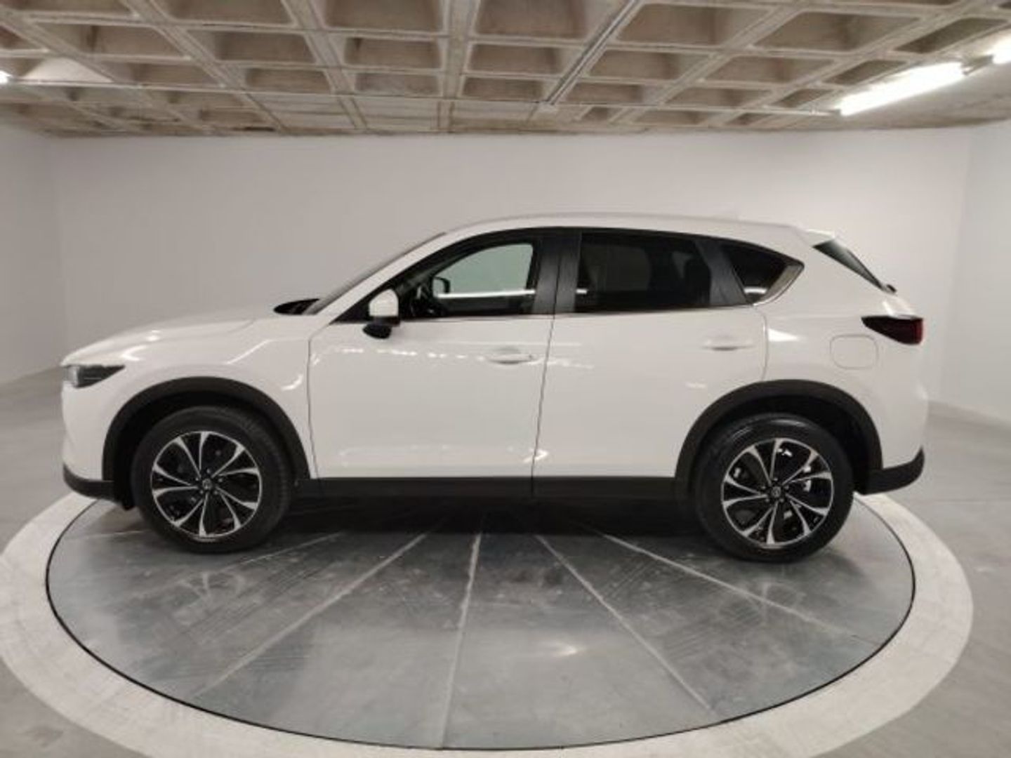 Mazda CX-5 2.0 MHEV Center-Line Plus 121 kW (165 CV)