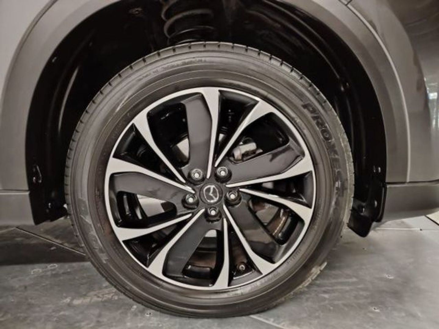 Mazda CX-5 2.0 MHEV Center-Line Plus 121 kW (165 CV)