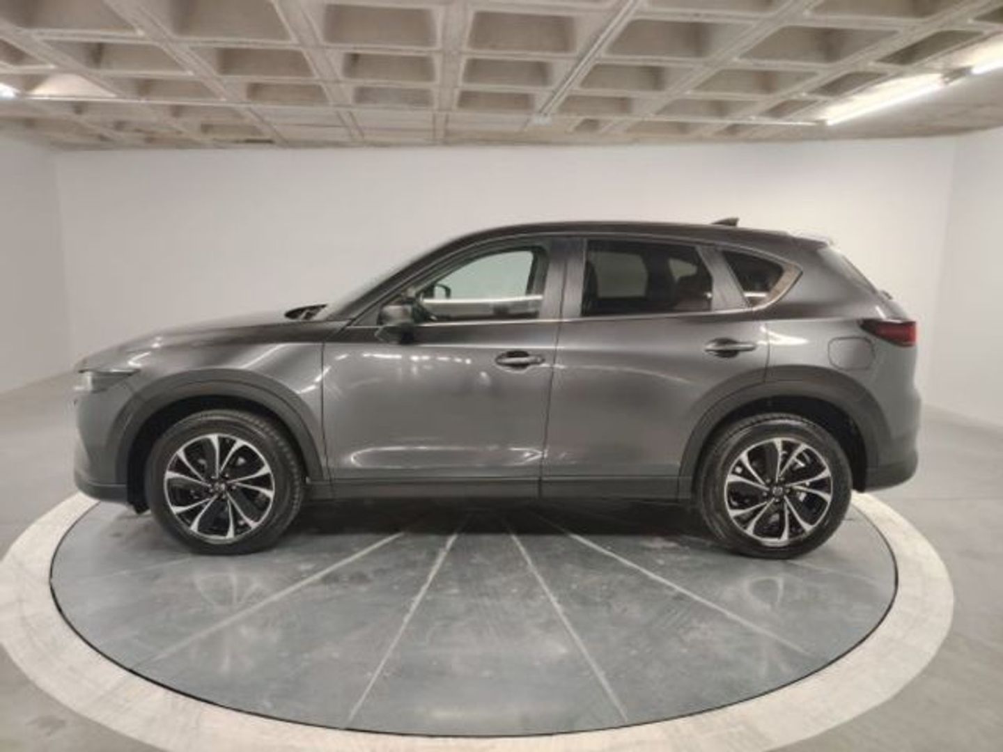 Mazda CX-5 2.0 MHEV Center-Line Plus 121 kW (165 CV)
