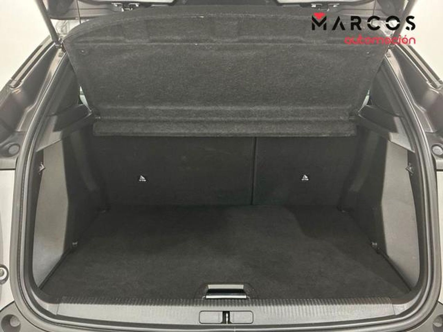 Peugeot 2008 PureTech 130 S&S Allure Pack EAT8 96 kW (130 CV)