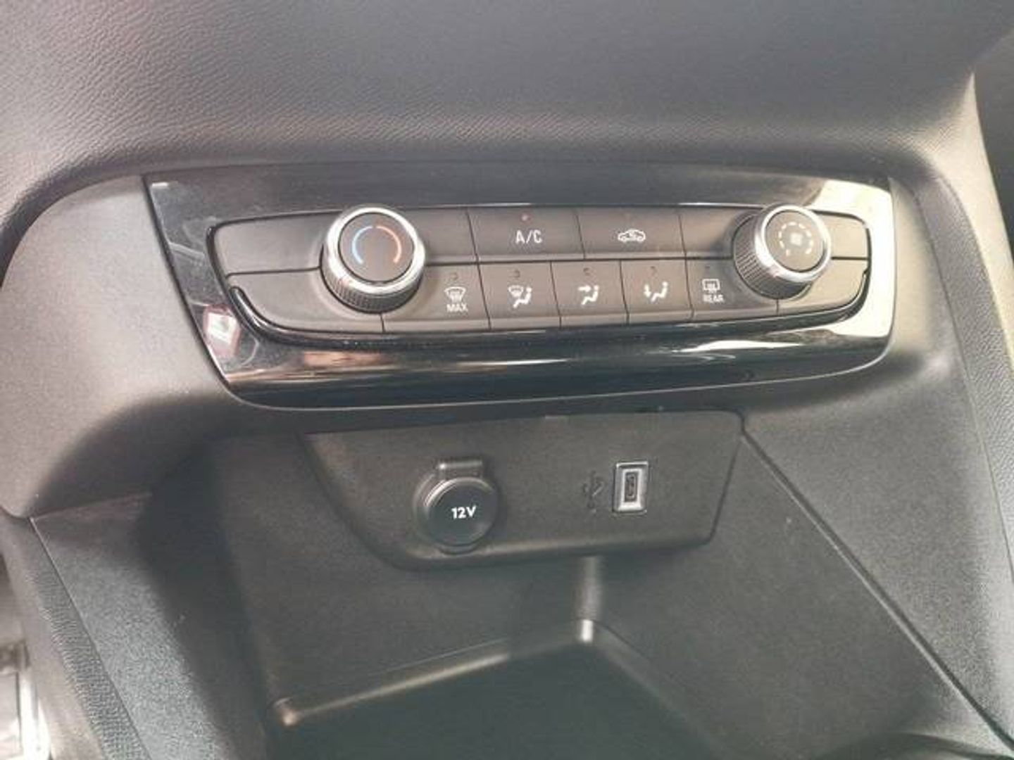 Opel Corsa 1.2T XHL GS 74 kW (100 CV)