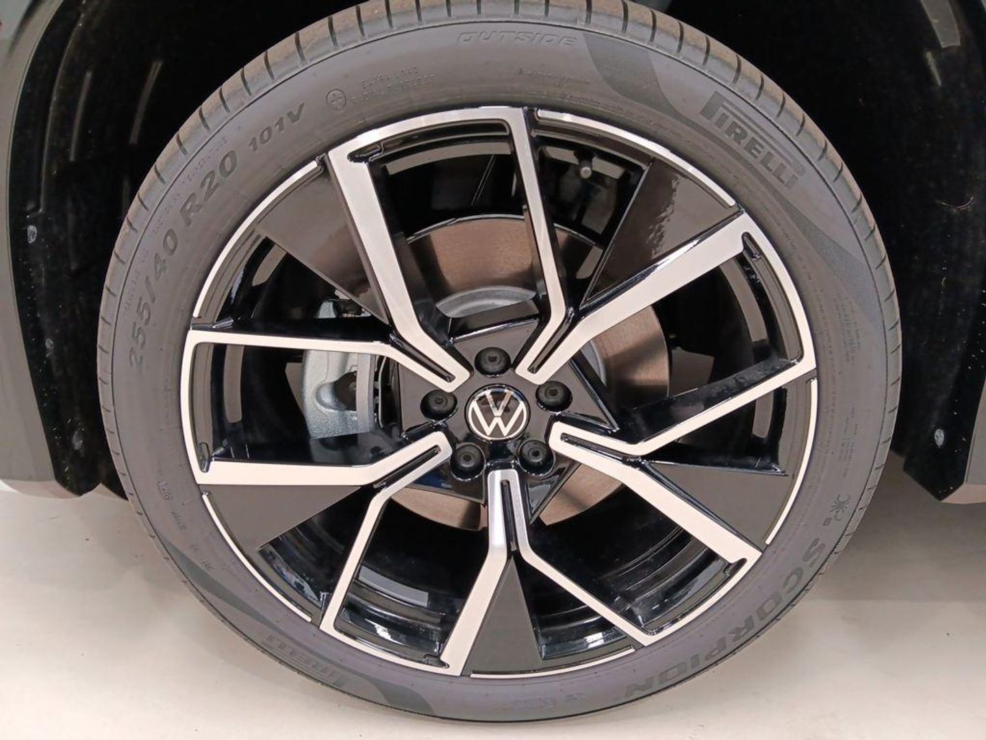 Volkswagen Tayron R-Line 1.5 eTSI 110 kW (150 CV) DSG