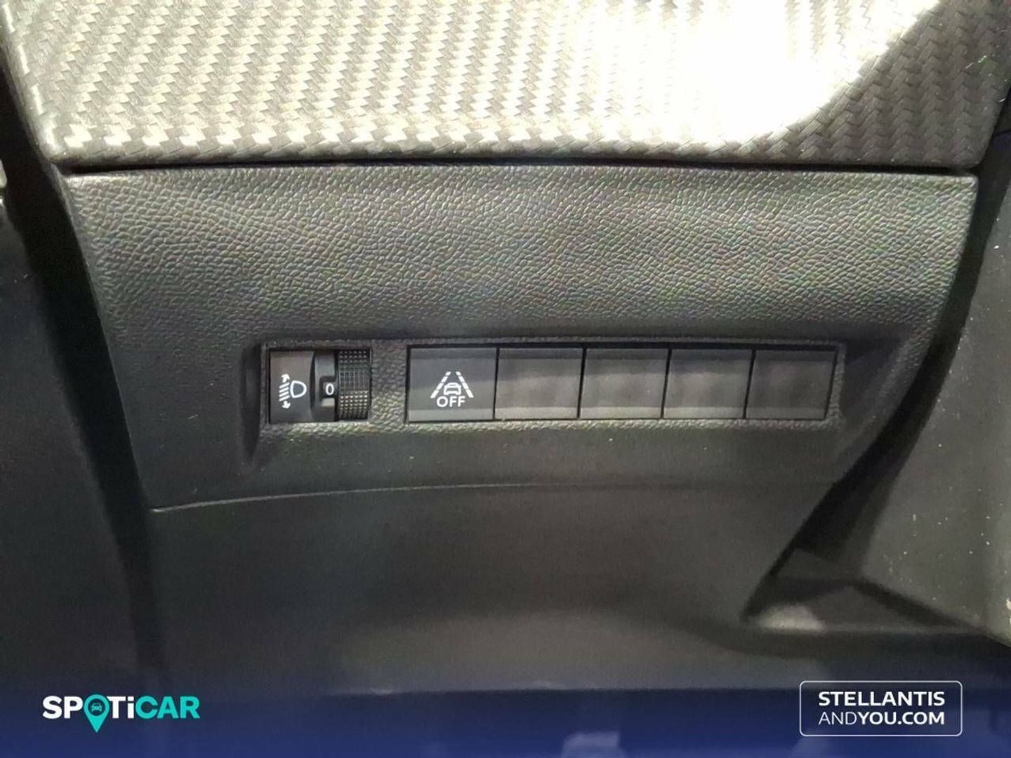 Peugeot 208 PureTech 100 Allure 75 kW (100 CV)