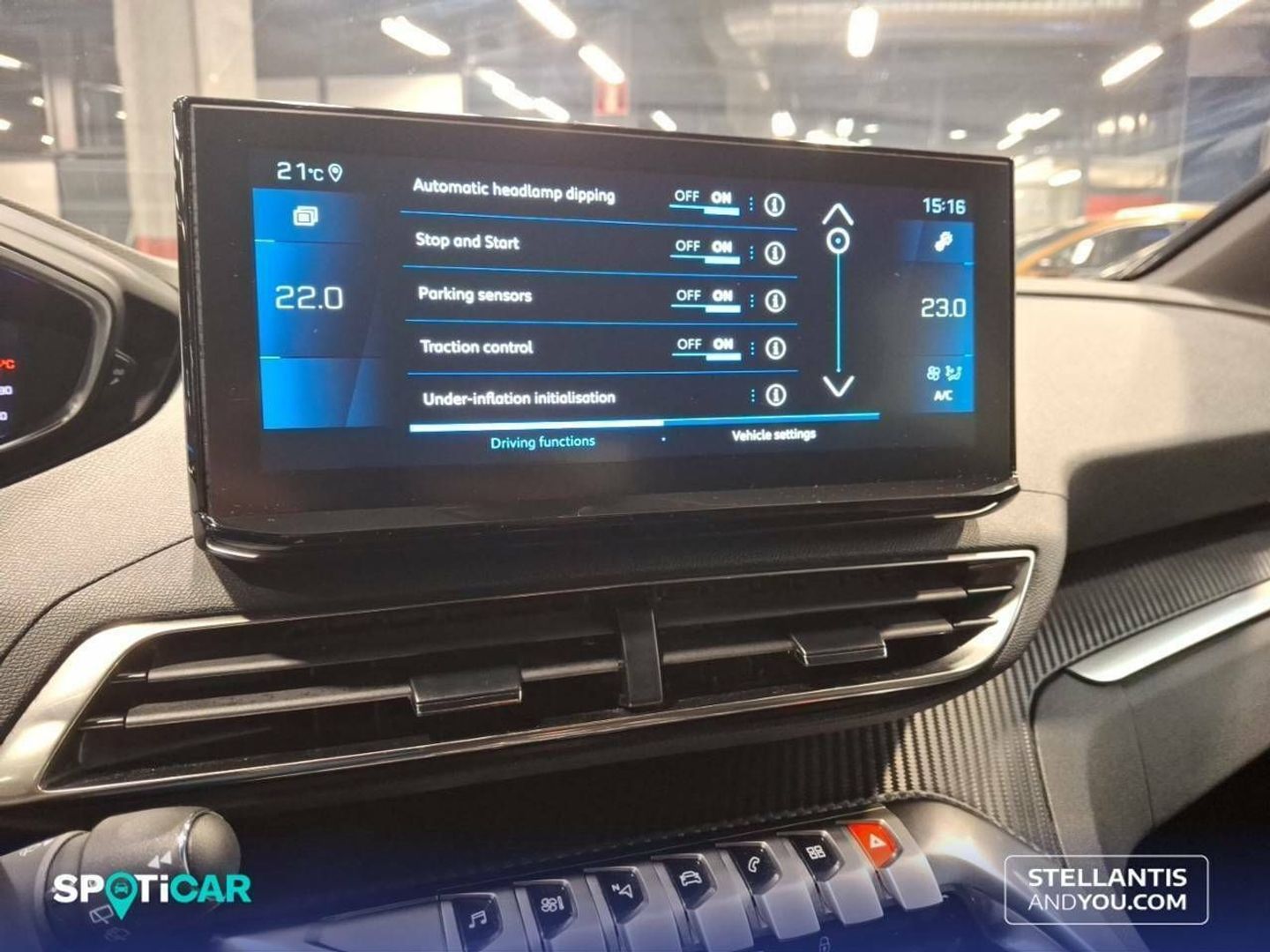Peugeot 3008 Hybrid 136 Allure Pack eDCS6 100 kW (136 CV)