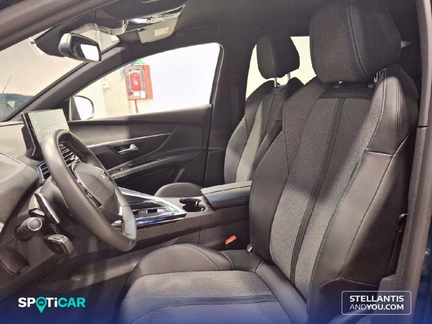 Peugeot 3008 Hybrid 136 Allure Pack eDCS6 100 kW (136 CV)