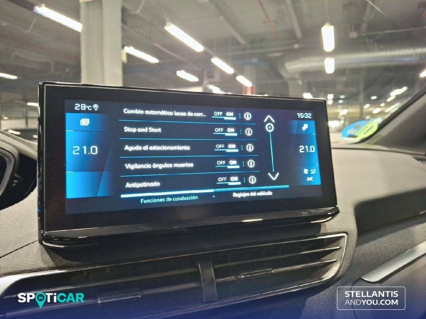 Peugeot 3008 Hybrid 136 Allure Pack eDCS6 100 kW (136 CV)