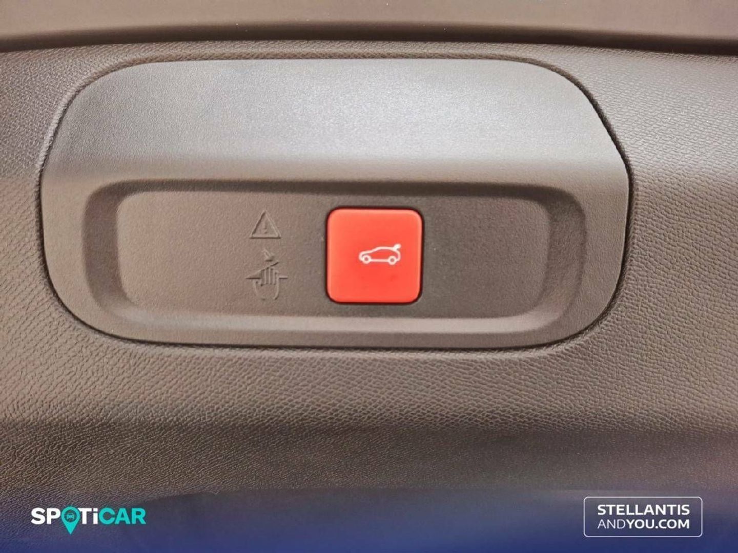 Peugeot 408 PHEV 225 GT e-EAT8 165 kW (224 CV)
