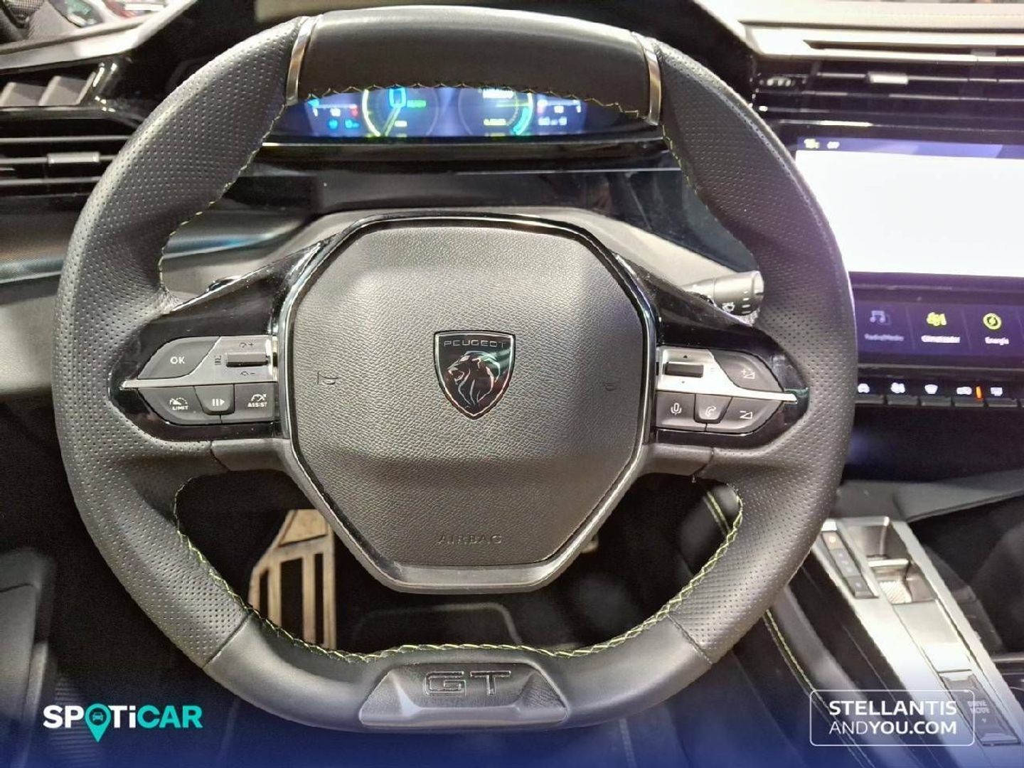 Peugeot 408 PHEV 225 GT e-EAT8 165 kW (224 CV)