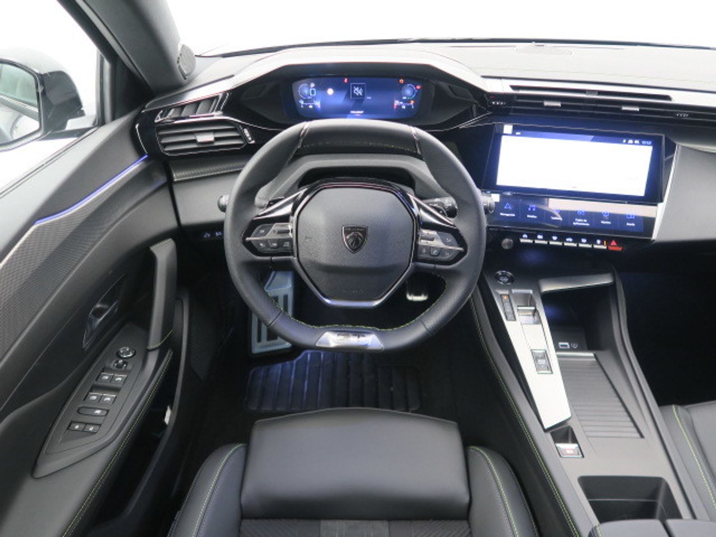 Peugeot 408 PHEV 225 GT e-EAT8 165 kW (224 CV)