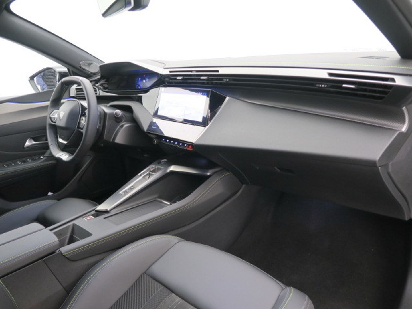 Peugeot 408 PHEV 225 GT e-EAT8 165 kW (224 CV)