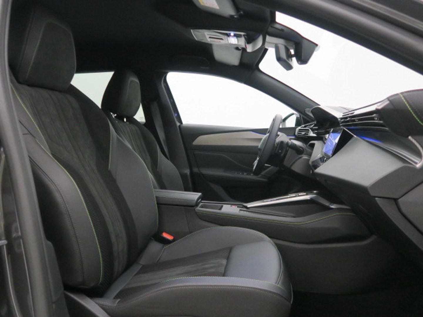 Peugeot 408 PHEV 225 GT e-EAT8 165 kW (224 CV)