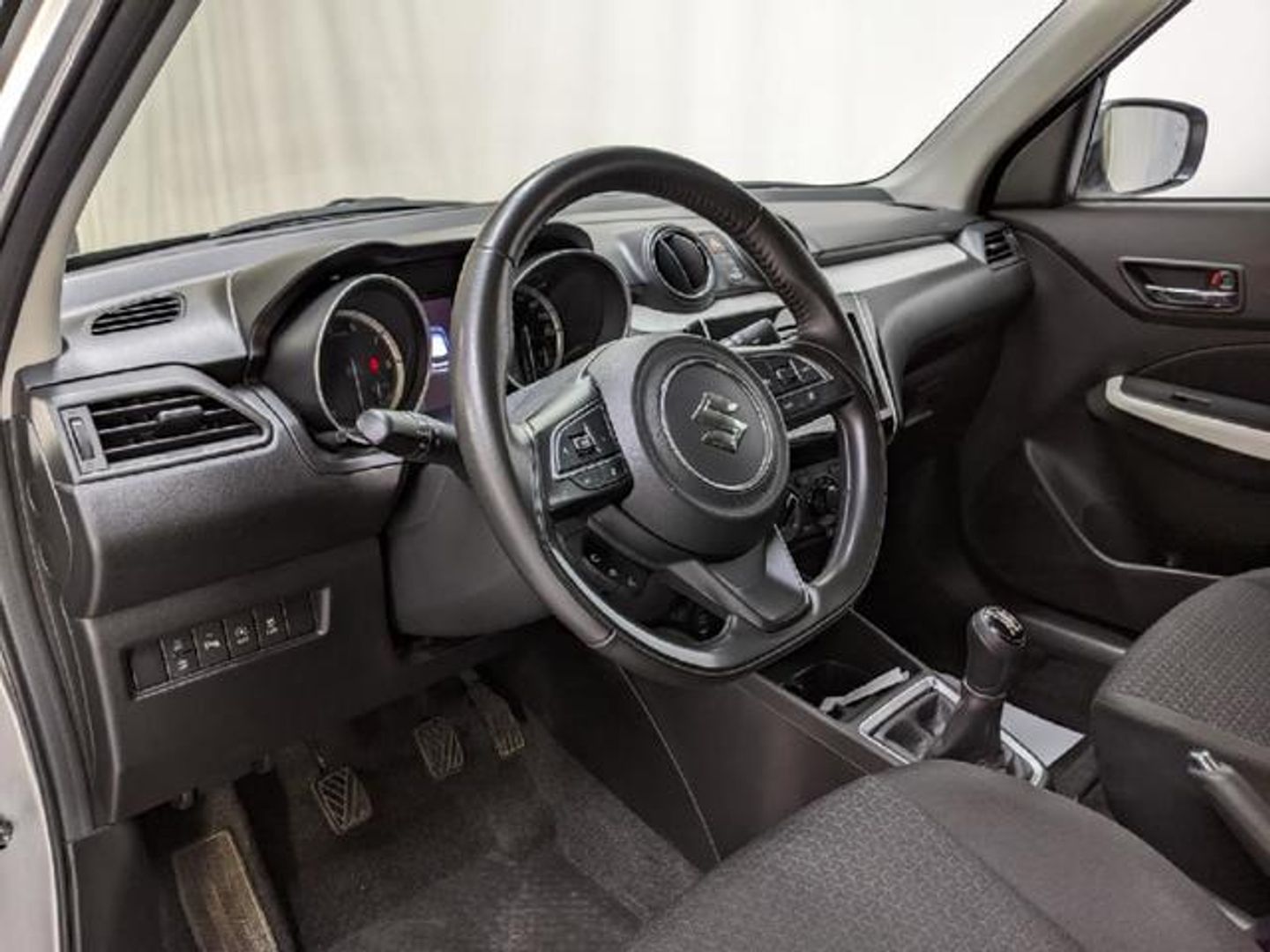 Suzuki Swift 1.2 GLE Mild Hybrid 61 kW (83 CV)