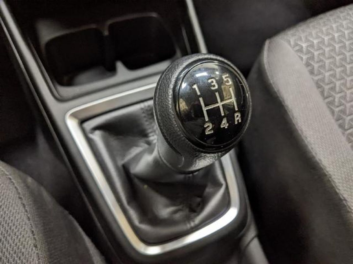 Suzuki Swift 1.2 GLE Mild Hybrid 61 kW (83 CV)