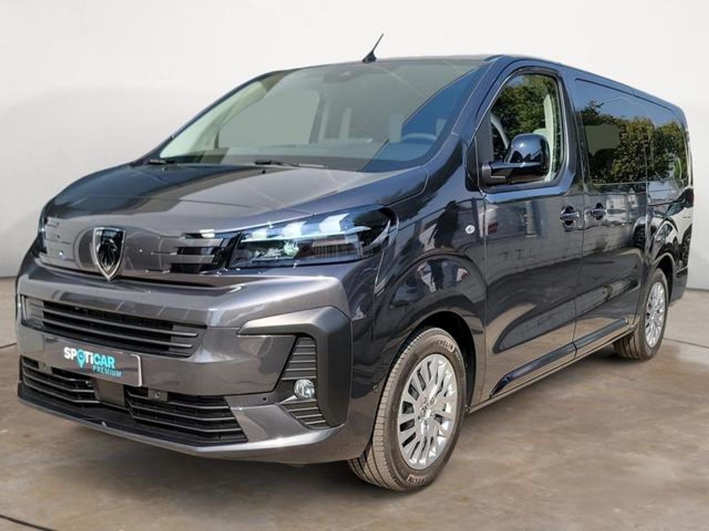 Peugeot Traveller BlueHDi Business Long EAT8 132 kW (180 CV)