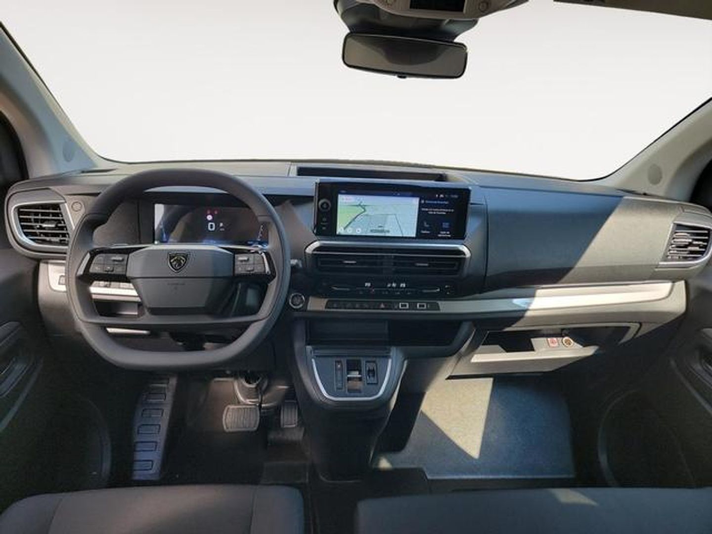 Peugeot Traveller BlueHDi Business Long EAT8 132 kW (180 CV)