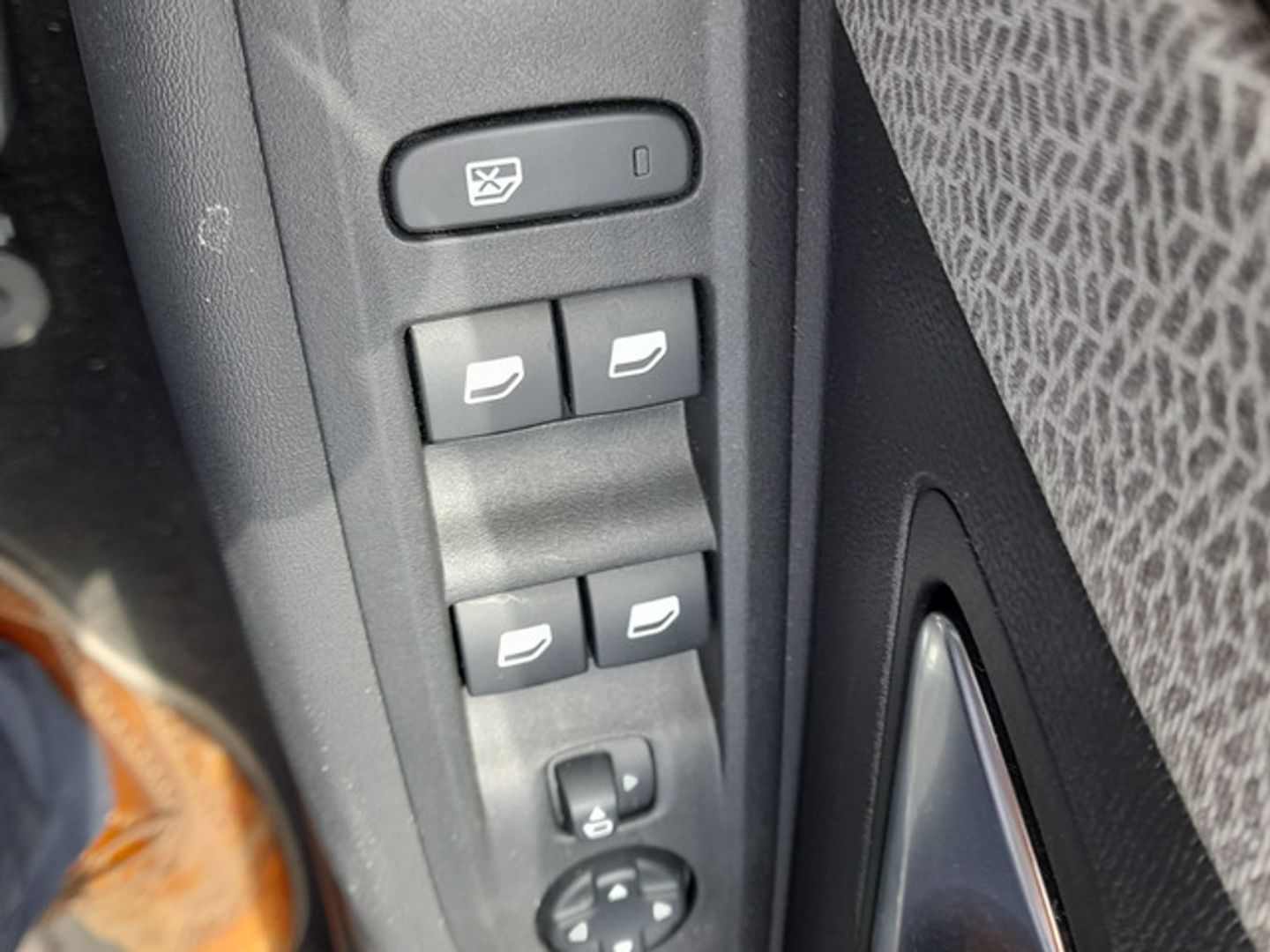 Citroen C4 PureTech 130 S&S Plus EAT8 96 kW (131 CV)