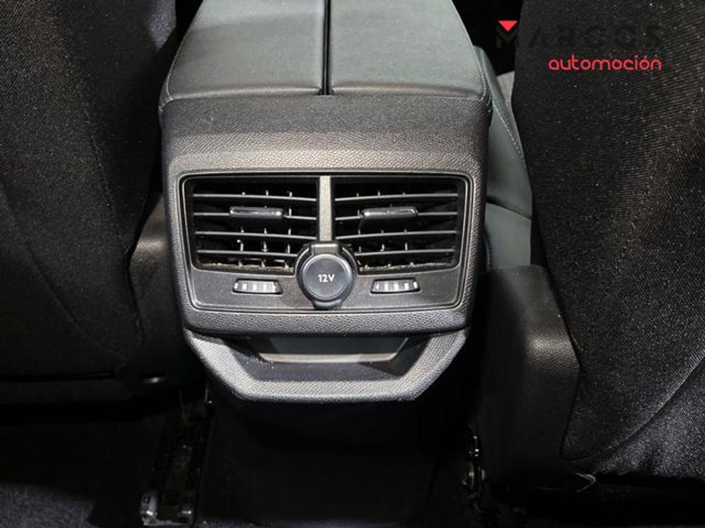 Peugeot 3008 Hybrid 136 Allure Pack eDCS6 100 kW (136 CV)