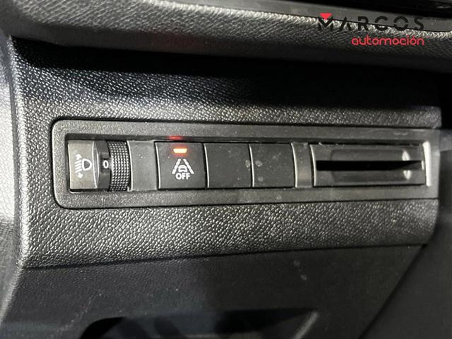 Peugeot 3008 Hybrid 136 Allure Pack eDCS6 100 kW (136 CV)