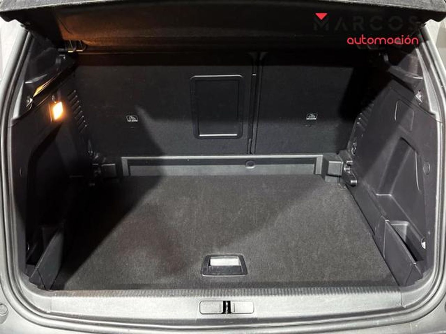 Peugeot 3008 Hybrid 136 Allure Pack eDCS6 100 kW (136 CV)