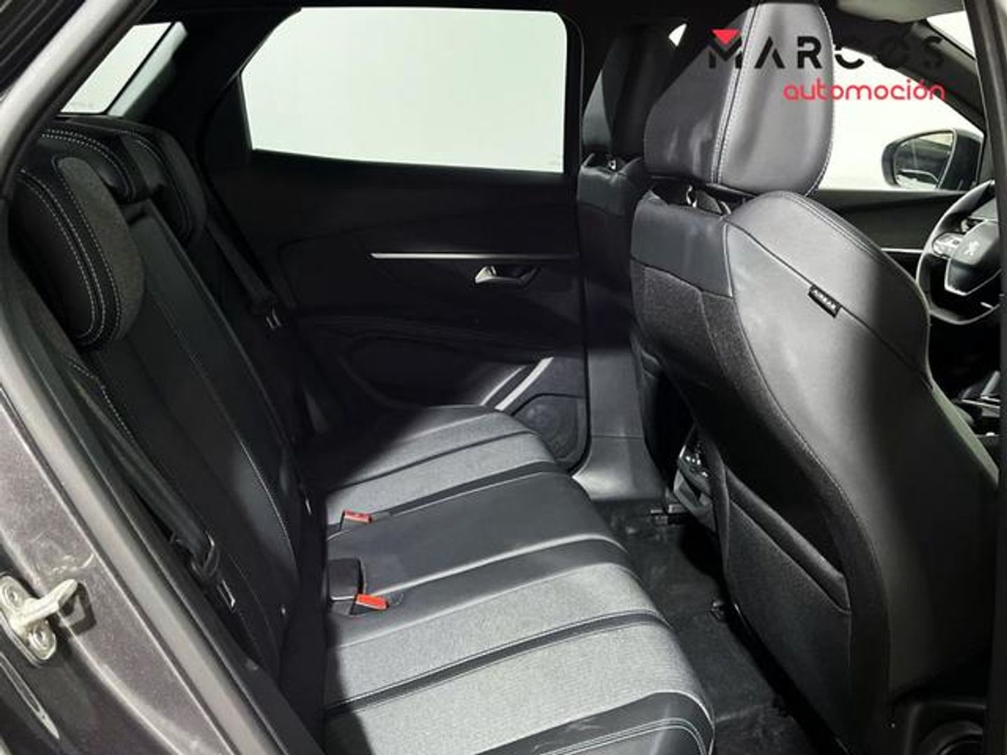 Peugeot 3008 Hybrid 136 Allure Pack eDCS6 100 kW (136 CV)