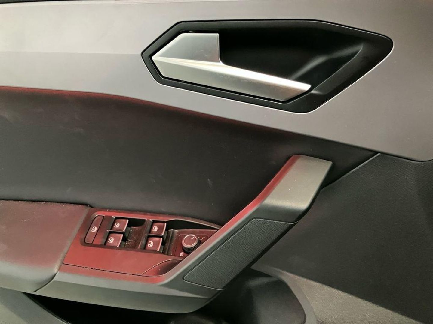 SEAT León 1.5 eTSI S&S FR Special Edition DSG 110 kW (150 CV)
