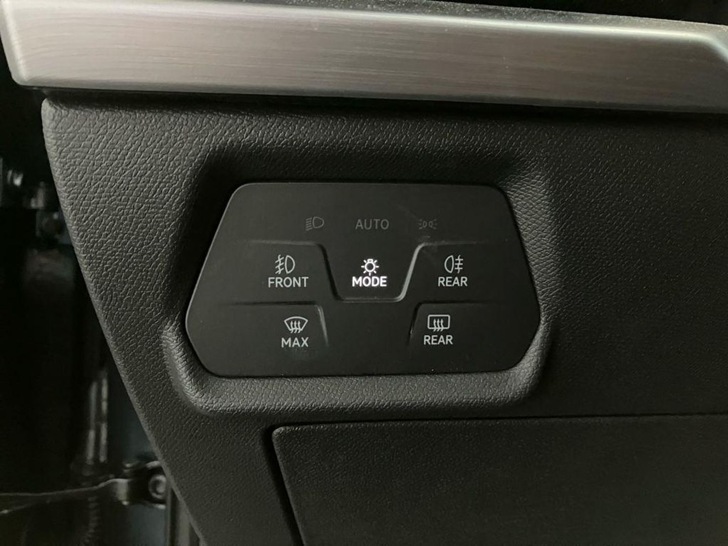 SEAT León 1.5 eTSI S&S FR Special Edition DSG 110 kW (150 CV)