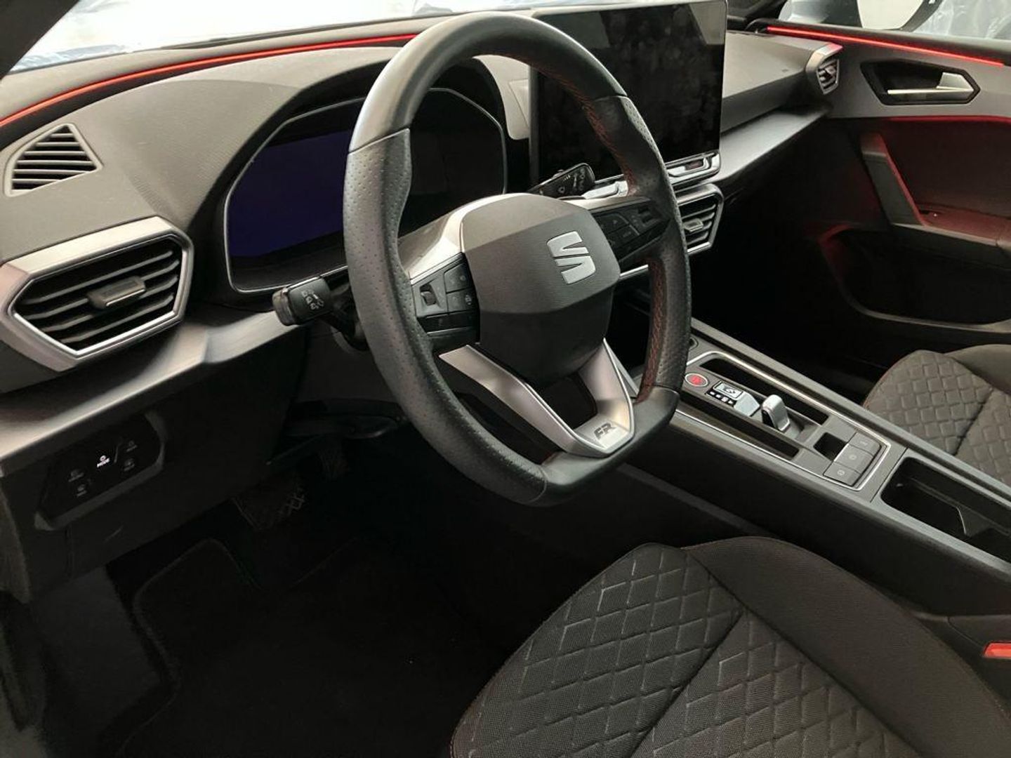 SEAT León 1.5 eTSI S&S FR Special Edition DSG 110 kW (150 CV)
