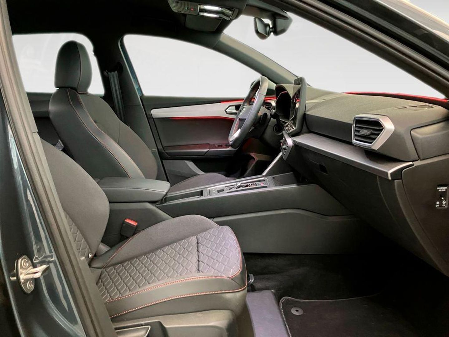 SEAT León 1.5 eTSI S&S FR Special Edition DSG 110 kW (150 CV)