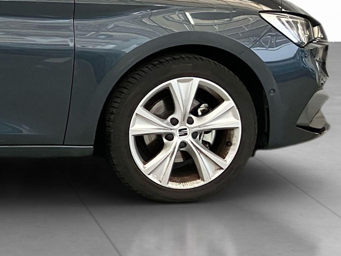 SEAT León 1.5 eTSI S&S FR Special Edition DSG 110 kW (150 CV)