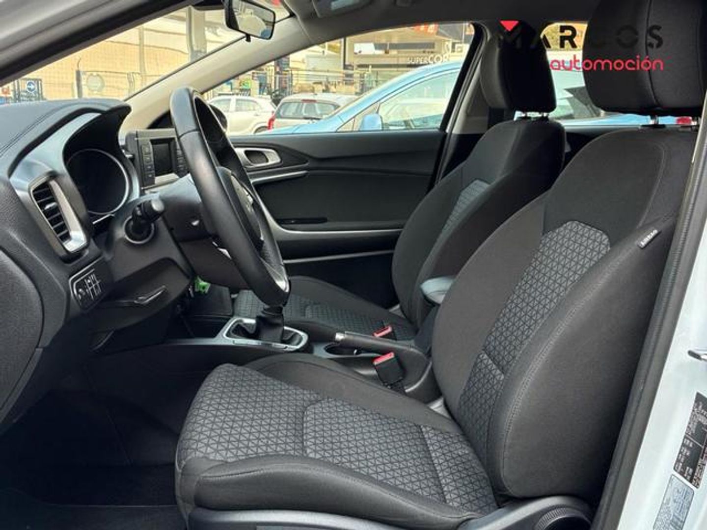 Kia Ceed 1.0 T-GDi Concept 74 kW (100 CV)