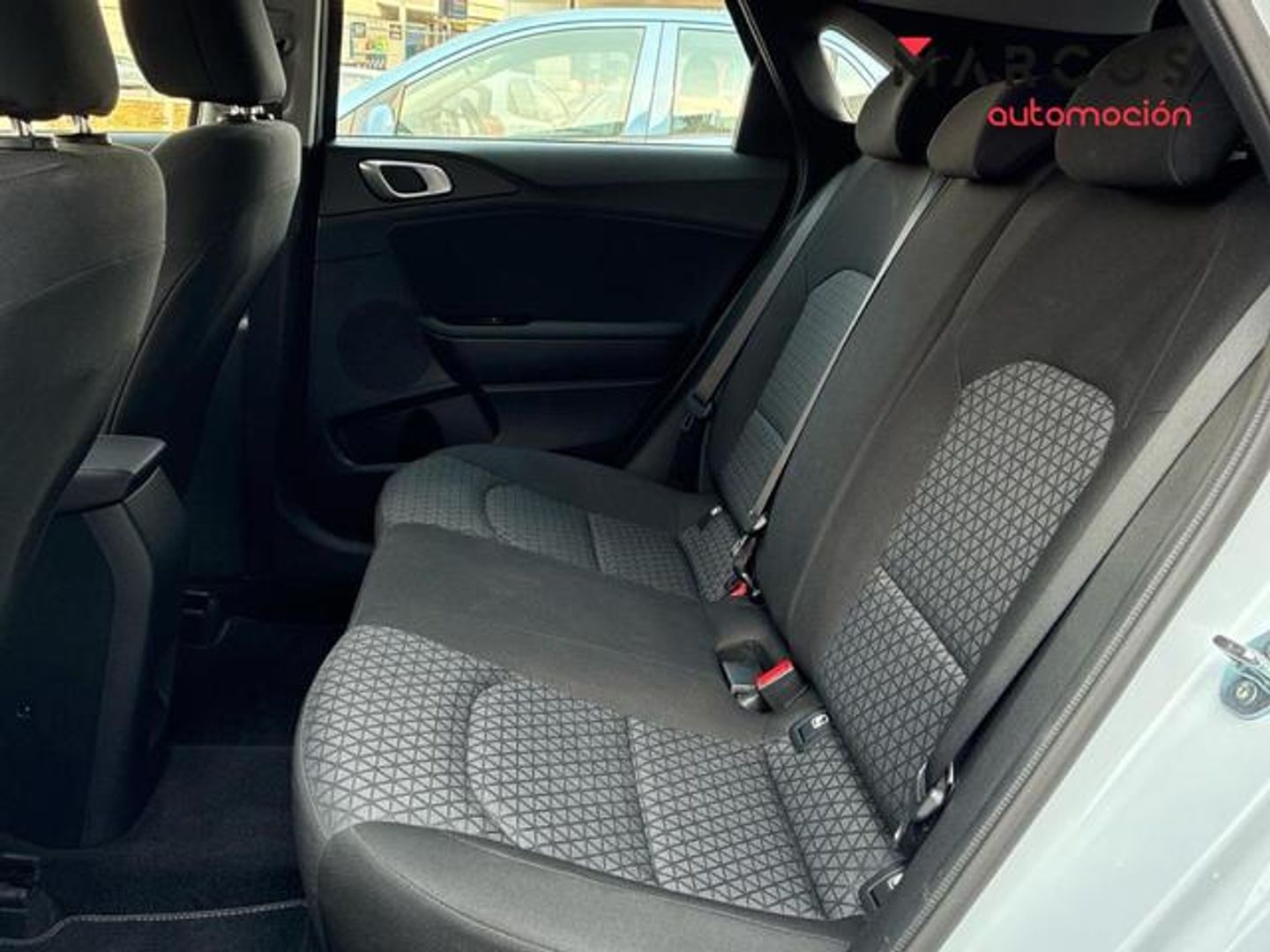 Kia Ceed 1.0 T-GDi Concept 74 kW (100 CV)