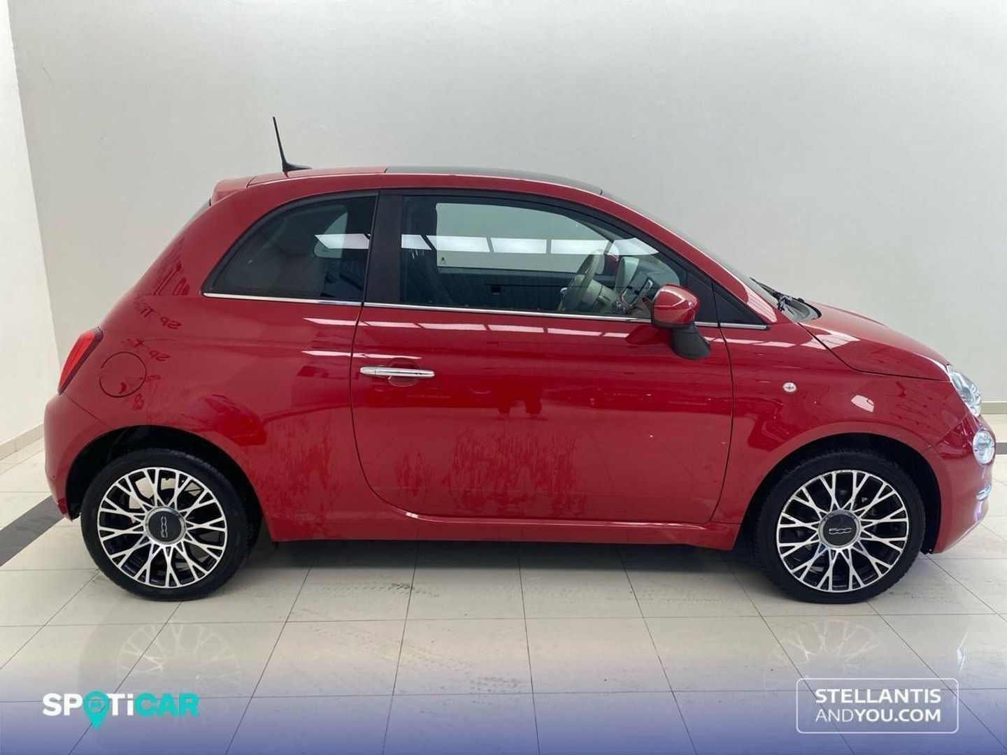 Fiat 500 1.0 Hybrid Dolcevita 51 kW (70 CV)