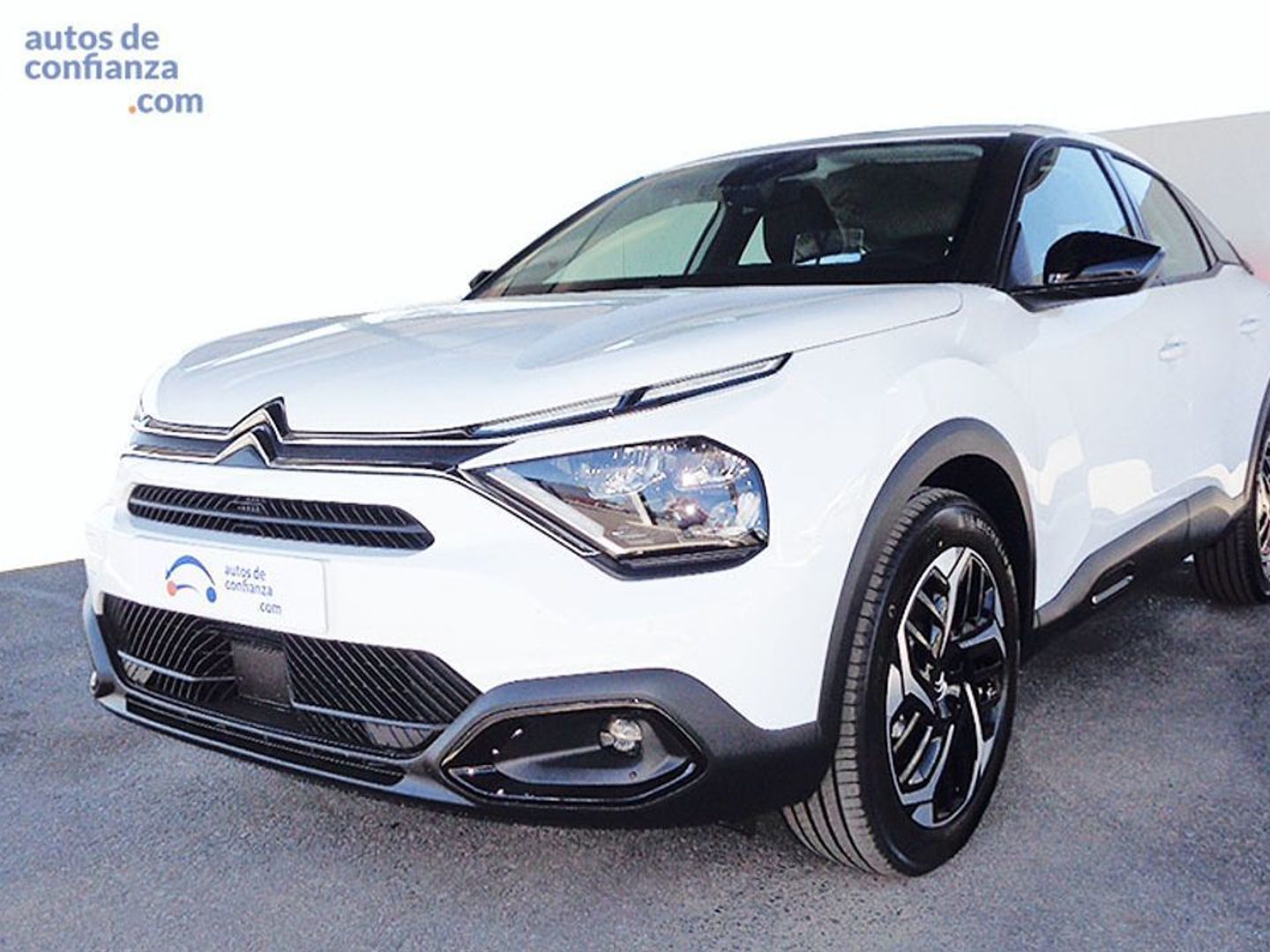 Citroen C4 PureTech 130 S&S Shine 96 kW (130 CV) Blanco Compact