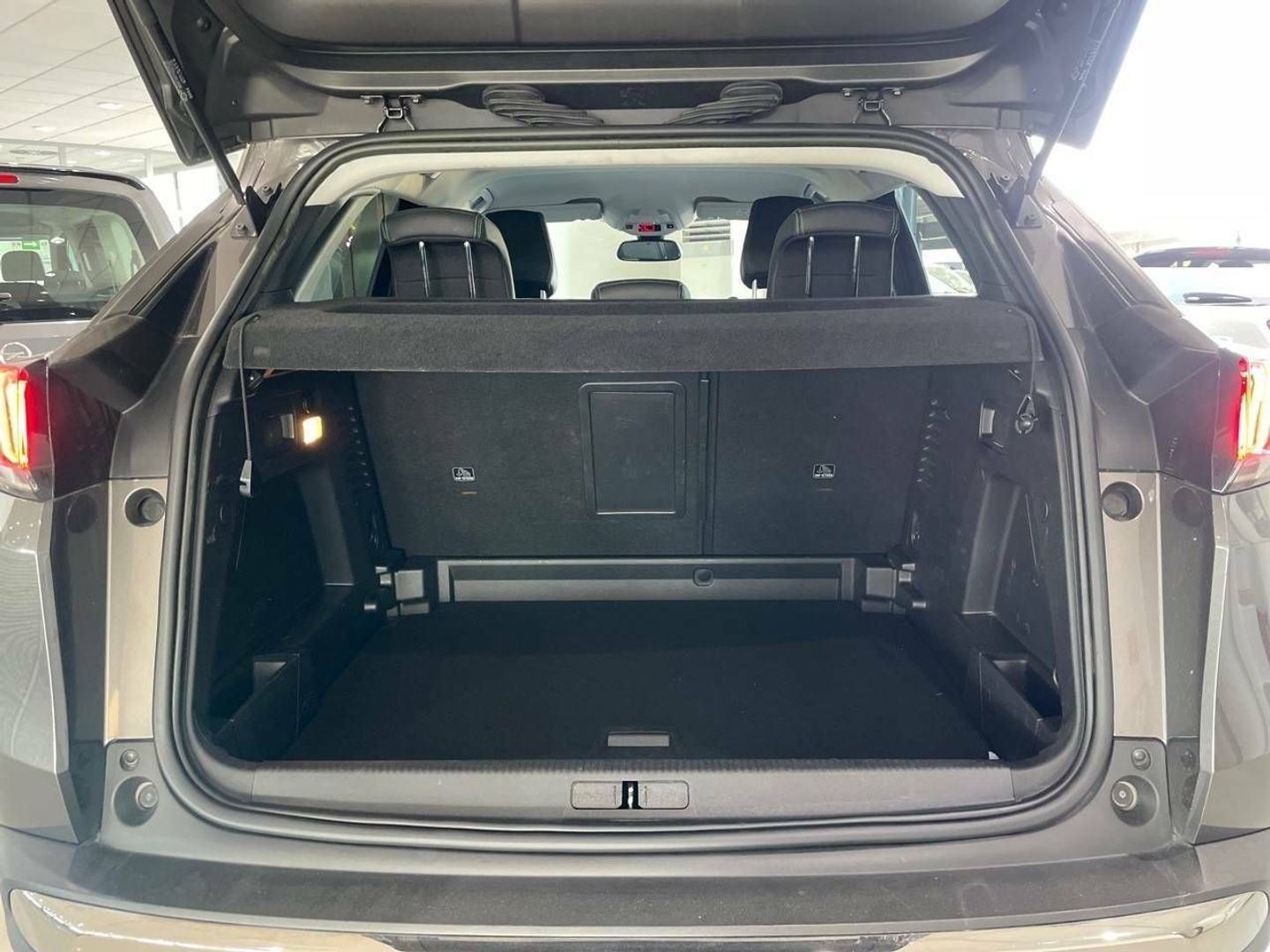 Peugeot 3008 BlueHDi 130 S&S Allure Pack EAT8 96 kW (130 CV)