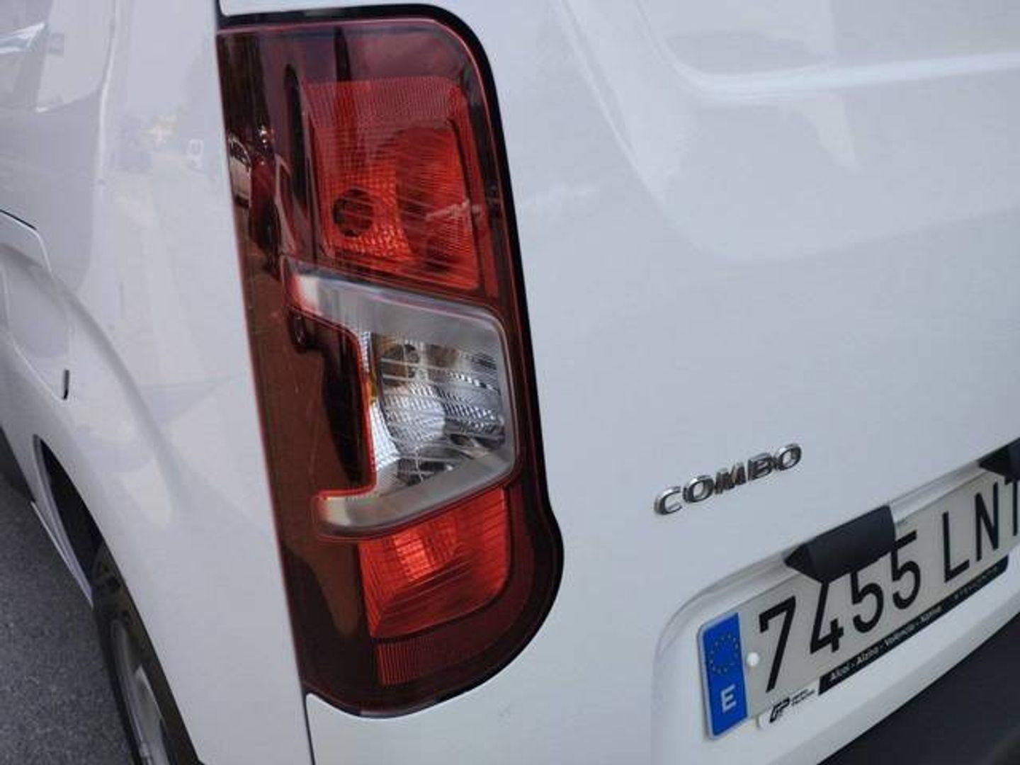 Opel Combo Furgon 1.5 TD Express L H1 75 kW (102 CV)