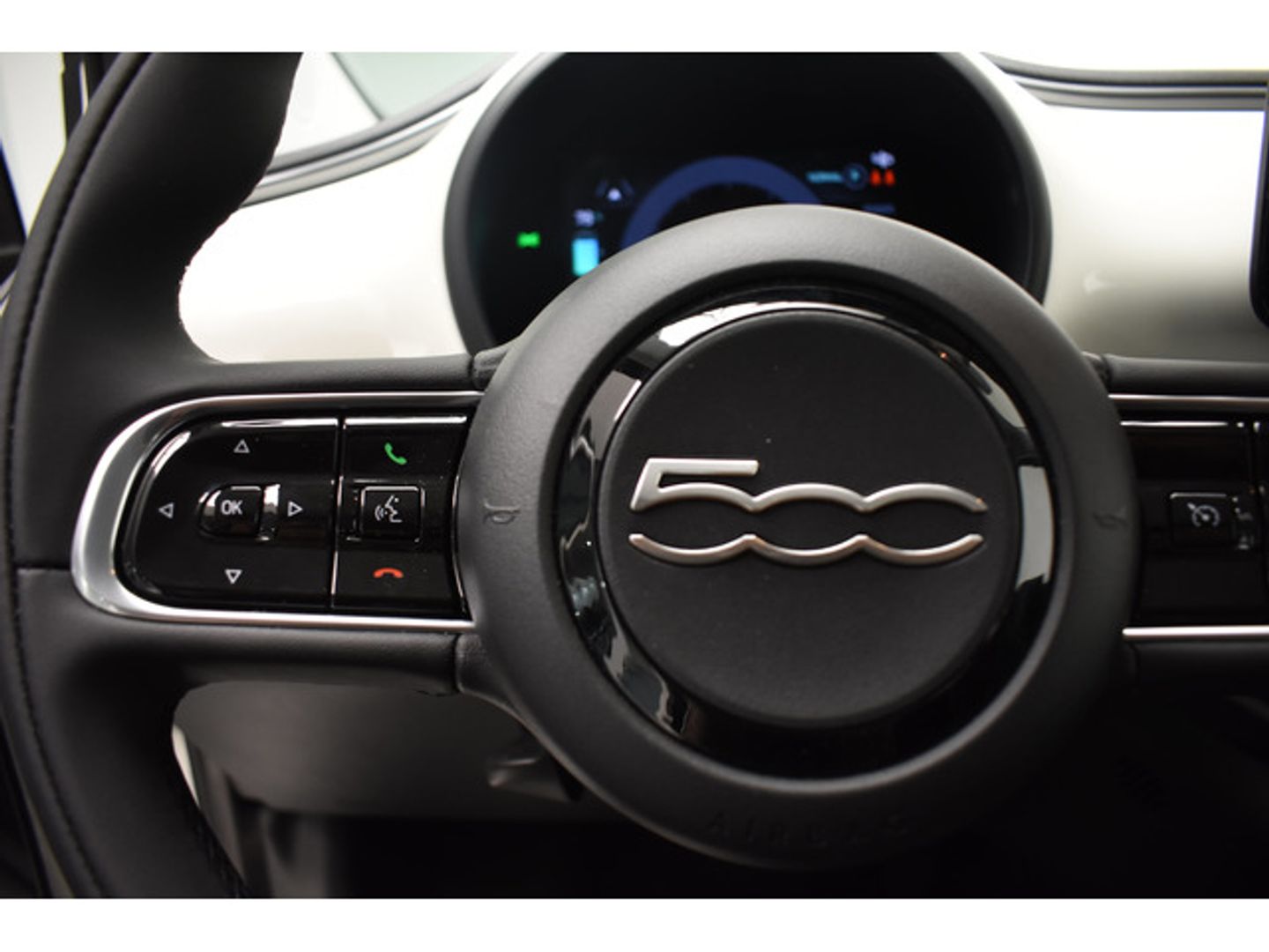 Fiat 500 Electrico Monotrim 320km 87 kW (118 CV)