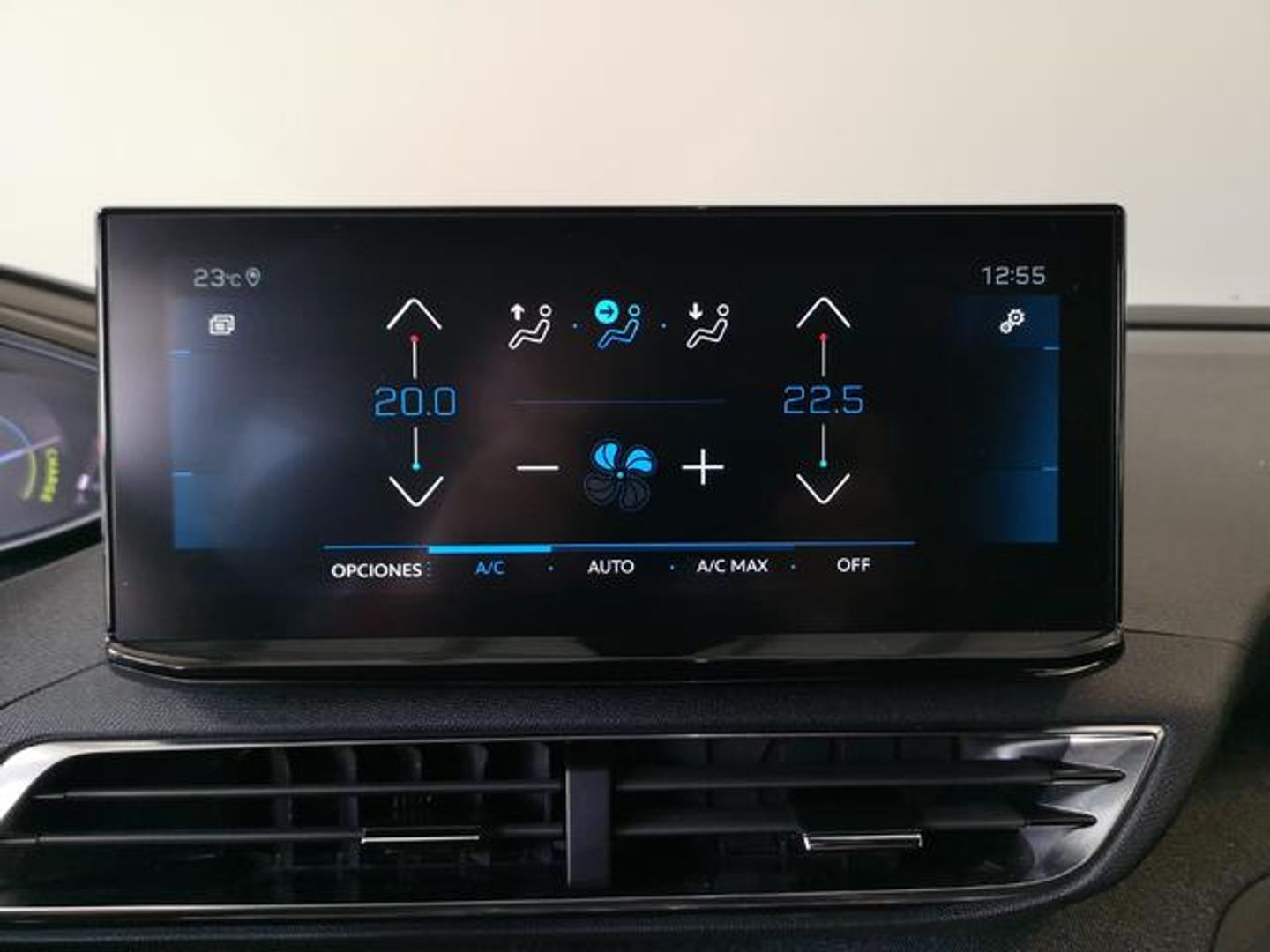 Peugeot 5008 Hybrid 1.2 Allure Pack eDCS6 100 kW (136 CV)