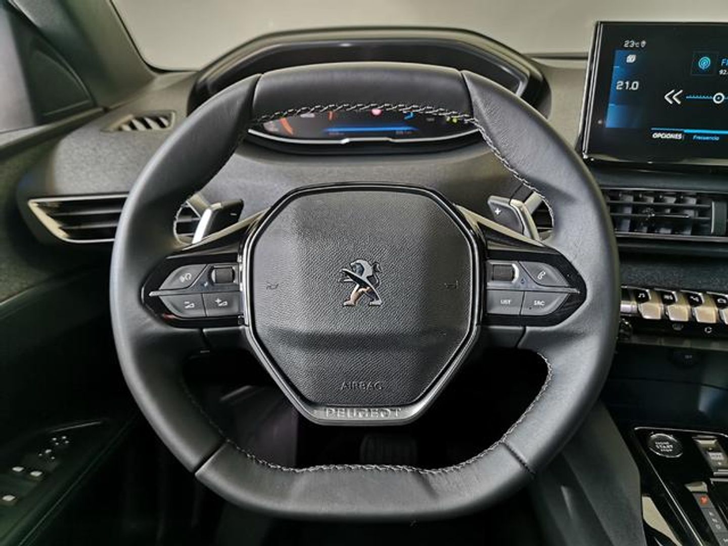 Peugeot 5008 Hybrid 1.2 Allure Pack eDCS6 100 kW (136 CV)