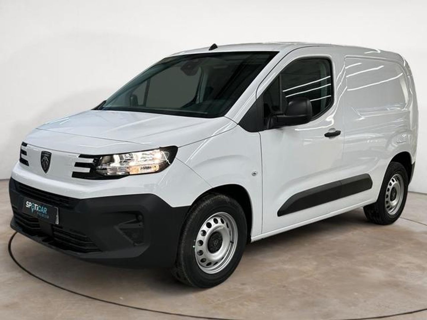 Peugeot e-Partner Standard 800kg 100 kW (136 CV)