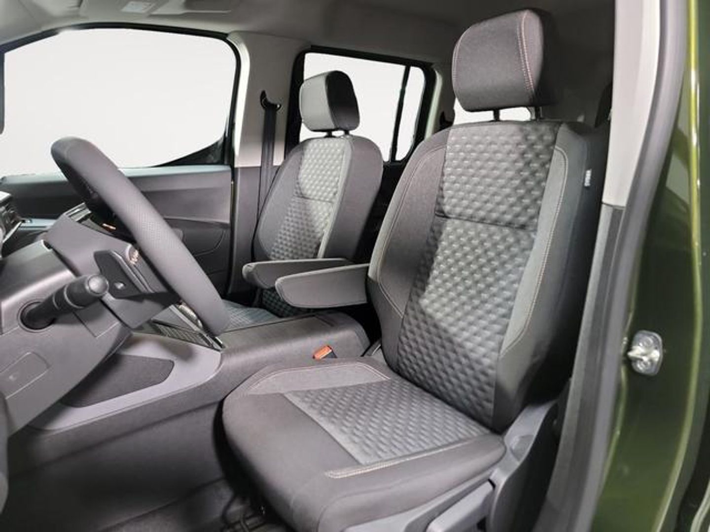 Peugeot Rifter BlueHDi 130 S&S Allure Long EAT8 96 kW (130 CV)