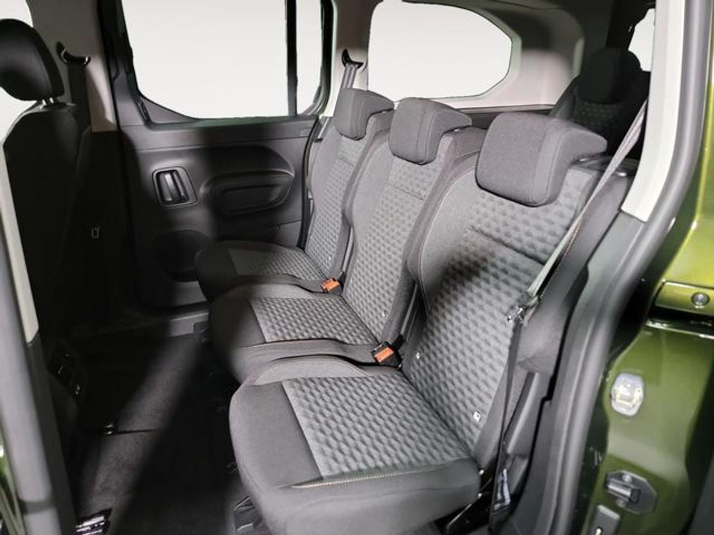 Peugeot Rifter BlueHDi 130 S&S Allure Long EAT8 96 kW (130 CV)