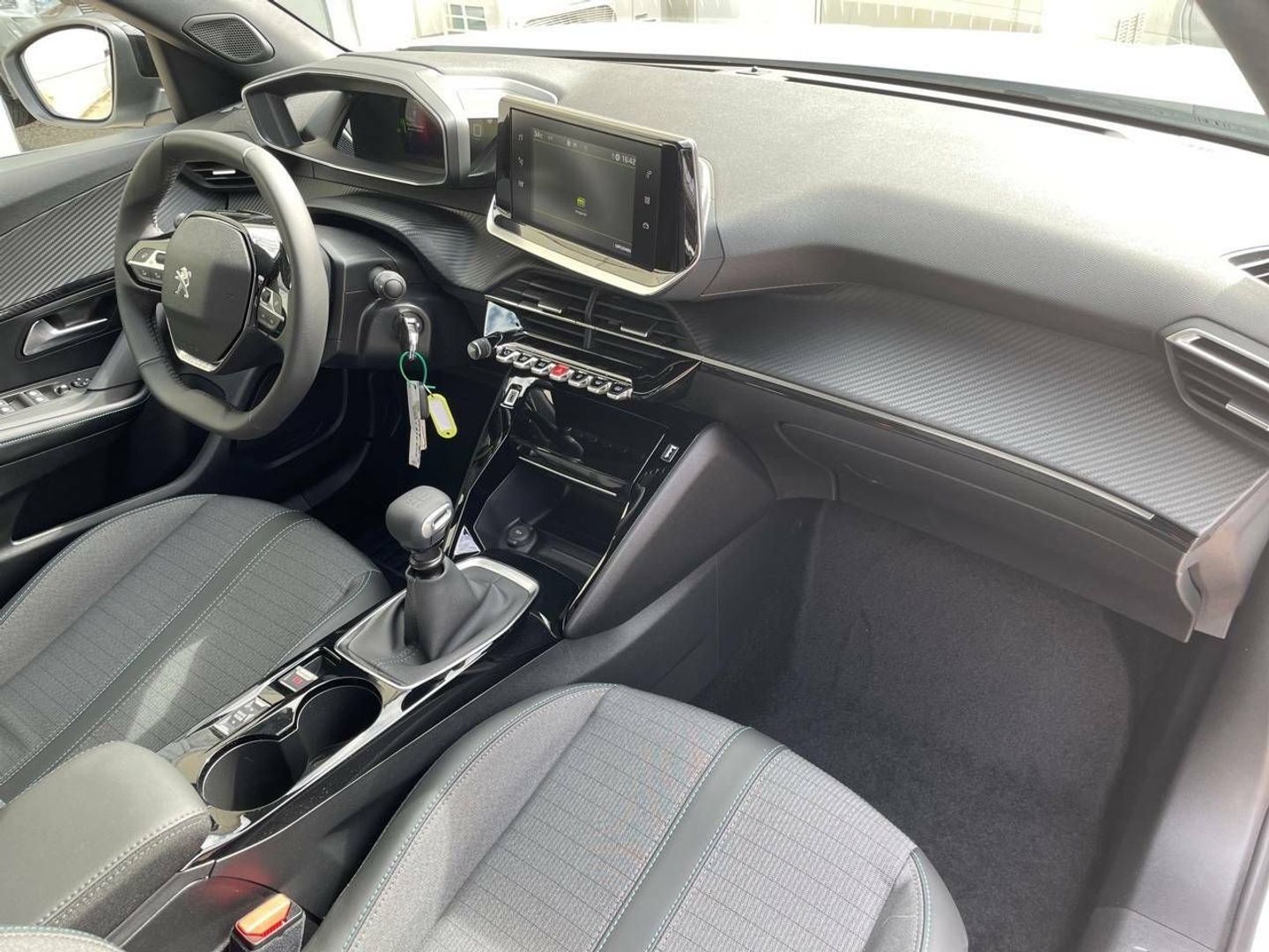 Peugeot 2008 PureTech 100 S&S Allure Pack 75 kW (100 CV)
