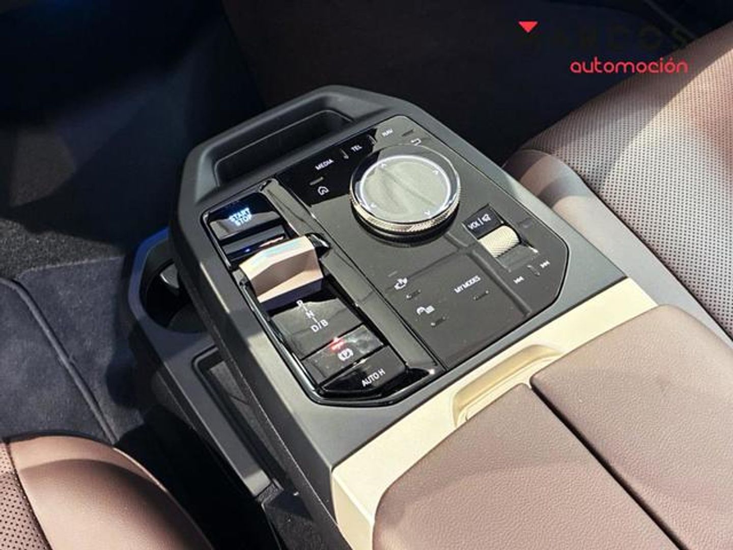 BMW iX xDrive40 240 kW (326 CV)