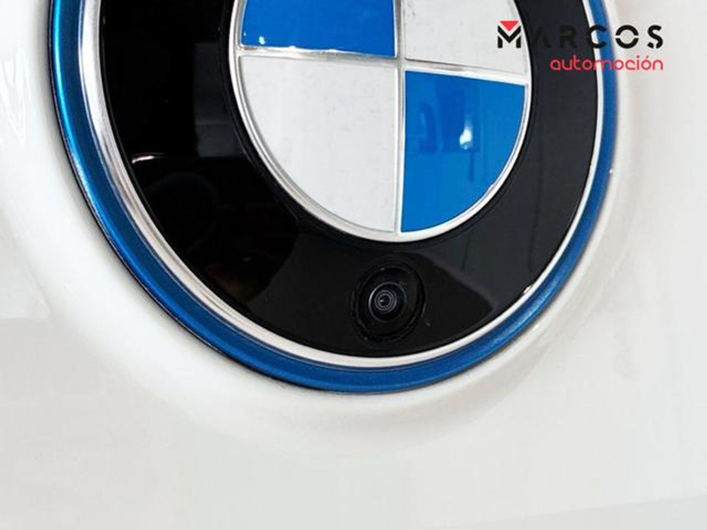BMW iX xDrive40 240 kW (326 CV)