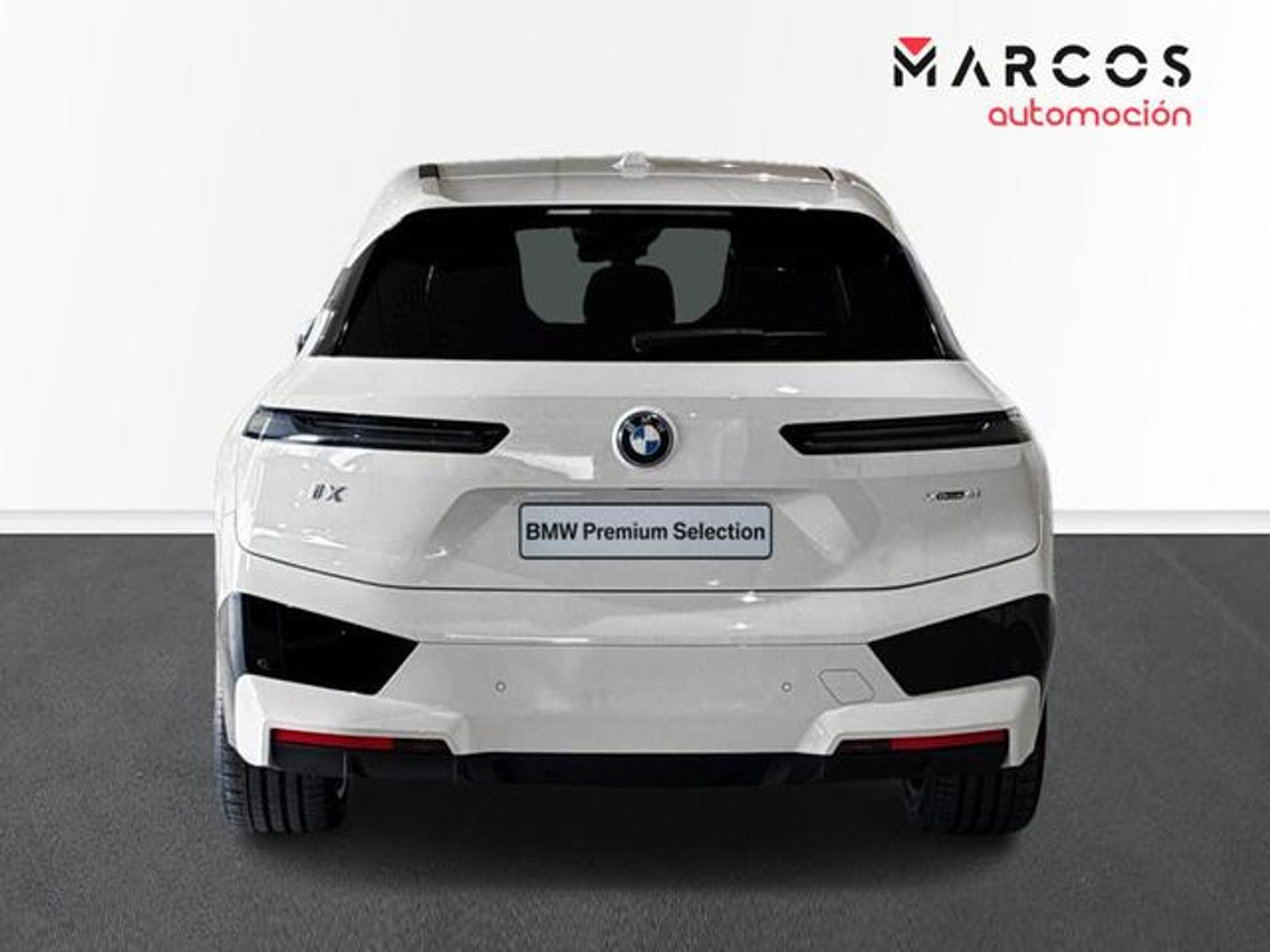 BMW iX xDrive40 240 kW (326 CV)